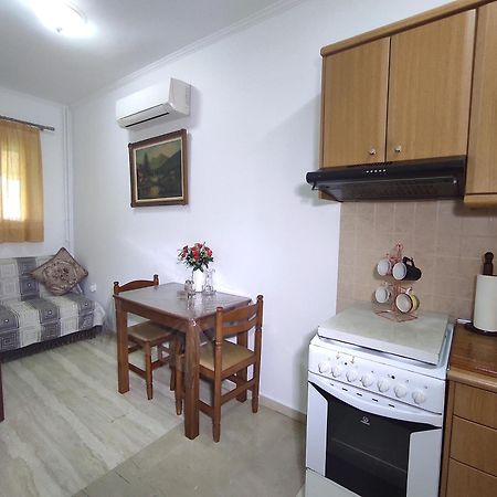 Maria'S House Apartment Perama  Ngoại thất bức ảnh