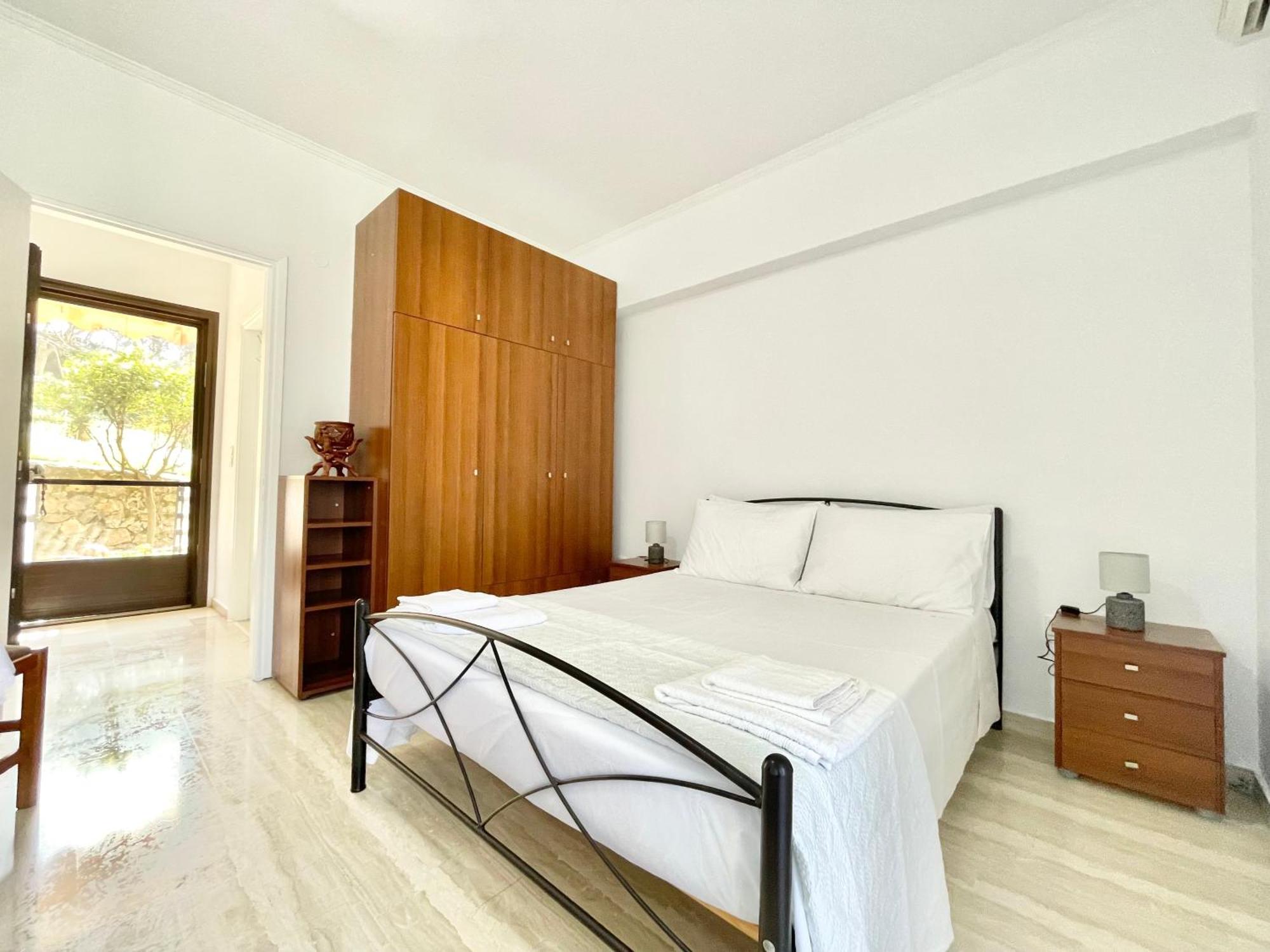 Maria'S House Apartment Perama  Ngoại thất bức ảnh