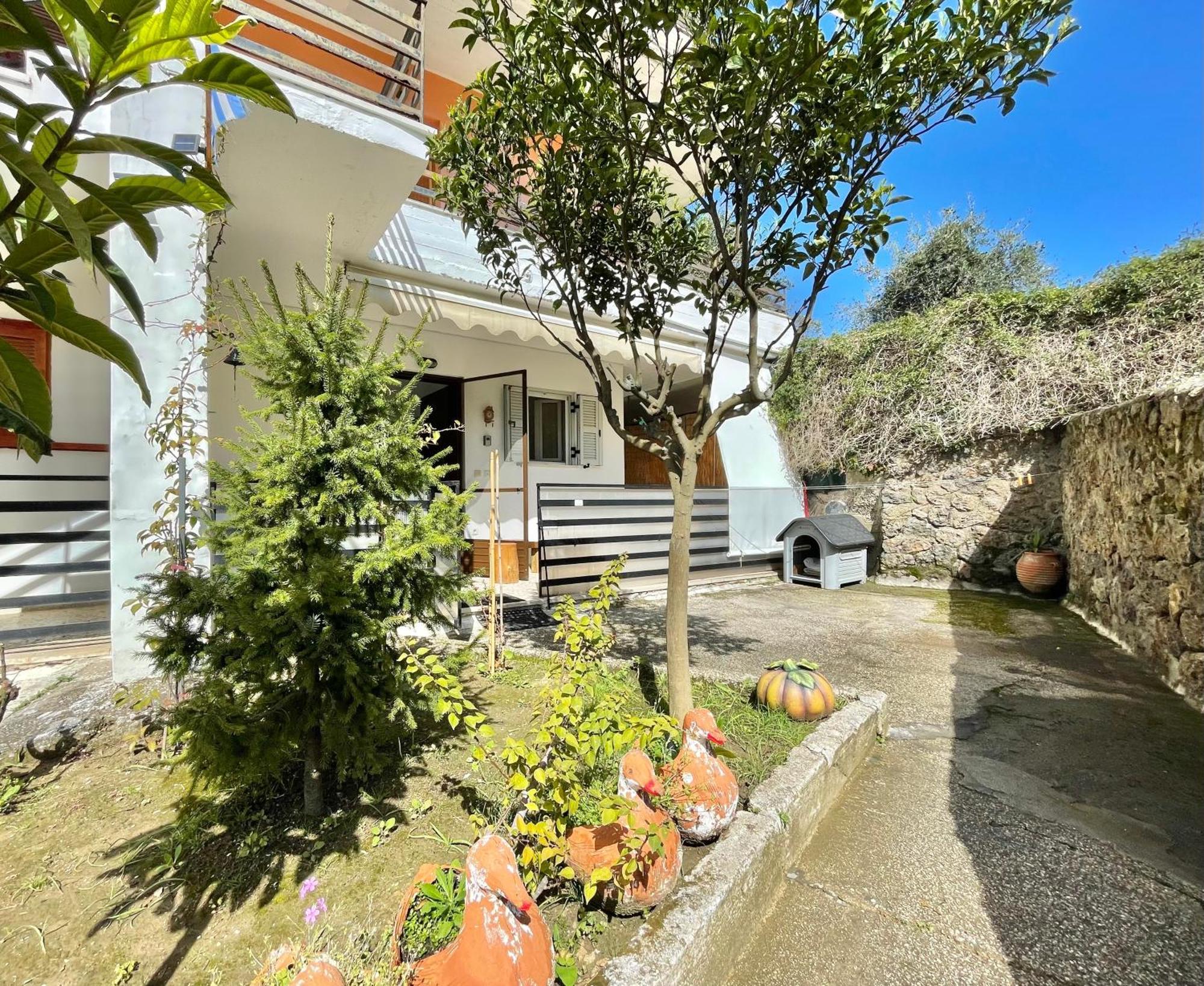 Maria'S House Apartment Perama  Ngoại thất bức ảnh